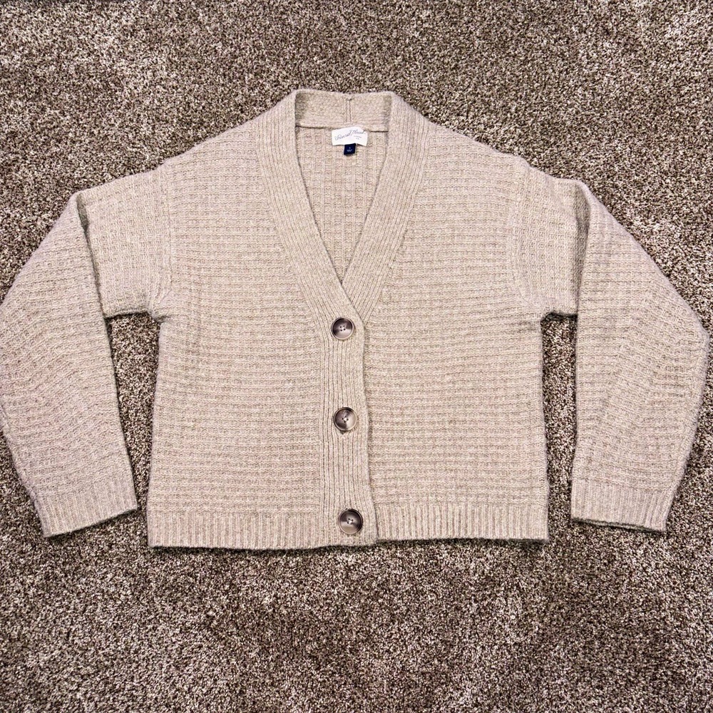 Universal Thread Women's Small Beige Waffle Knit Button Up Cardigan Sweater